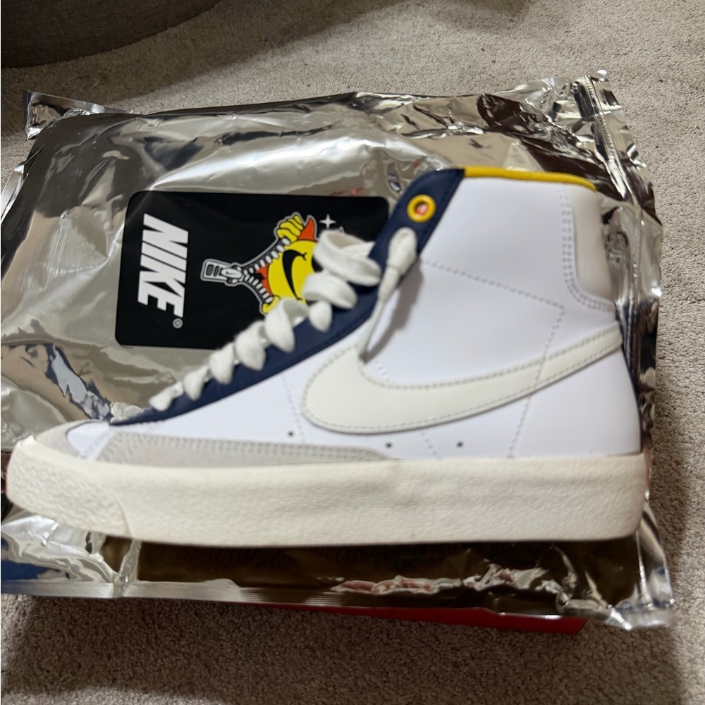 Nike Blazer Mid 77